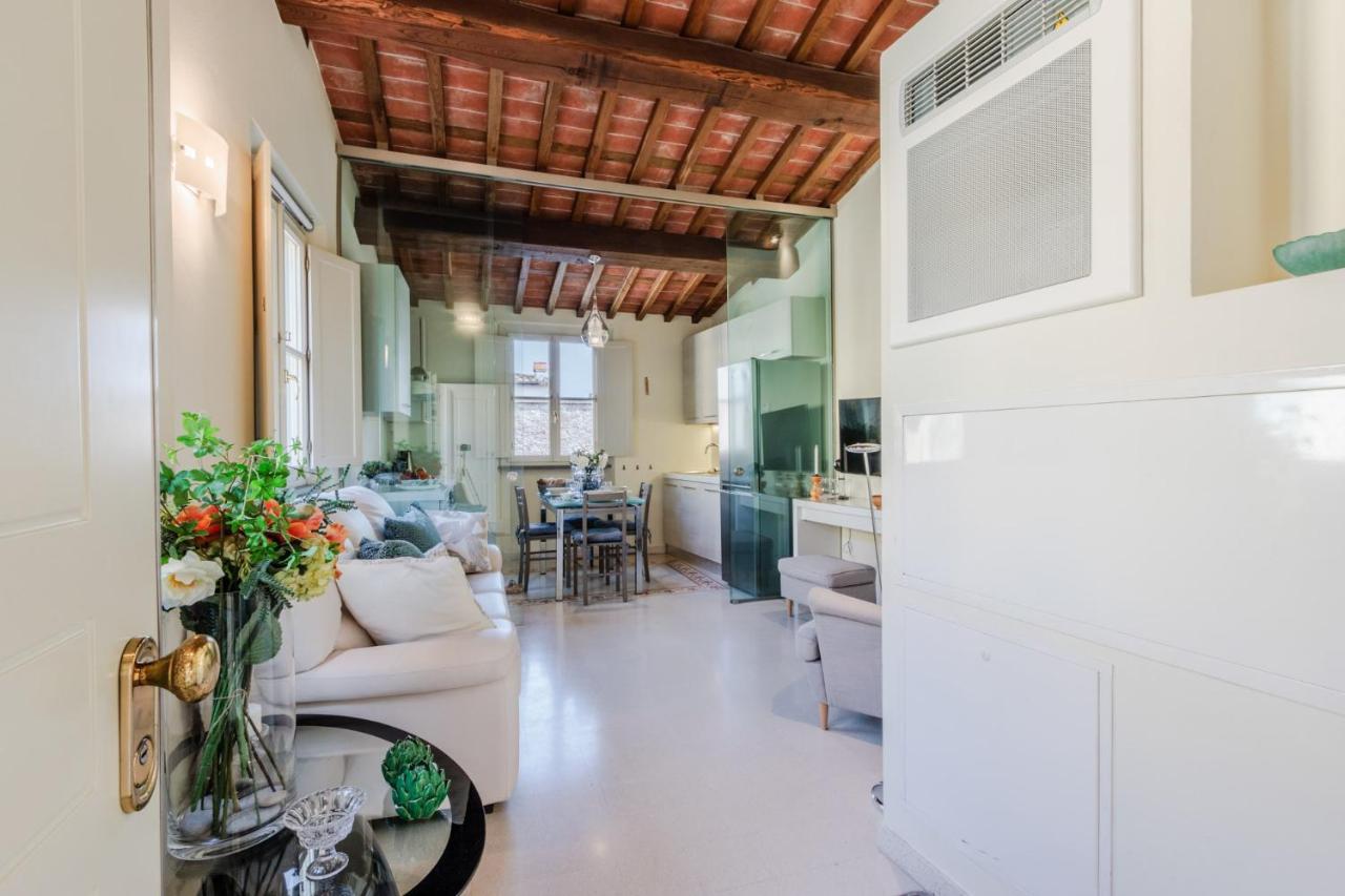 Helene Smart Flat With Elevator Inside Lucca Διαμέρισμα Εξωτερικό φωτογραφία
