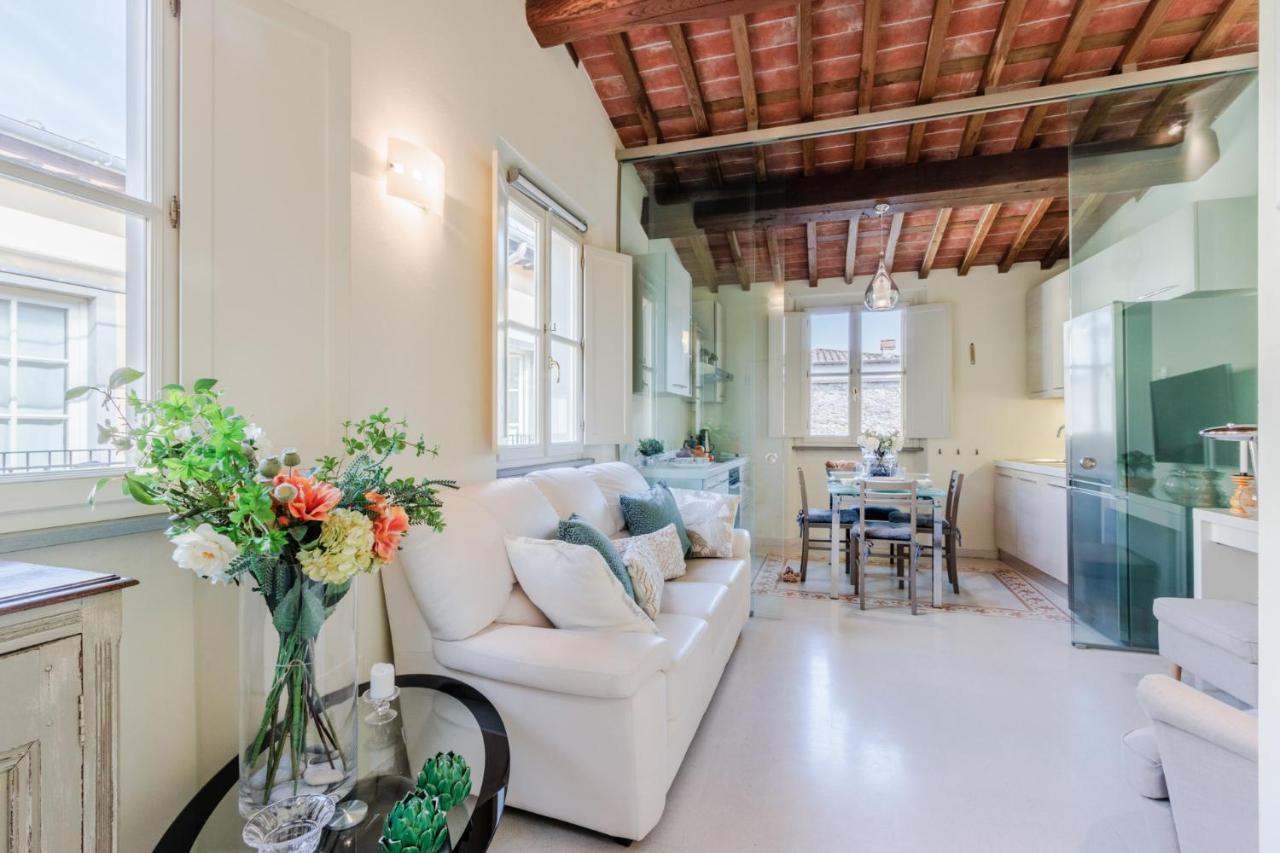 Helene Smart Flat With Elevator Inside Lucca Διαμέρισμα Εξωτερικό φωτογραφία